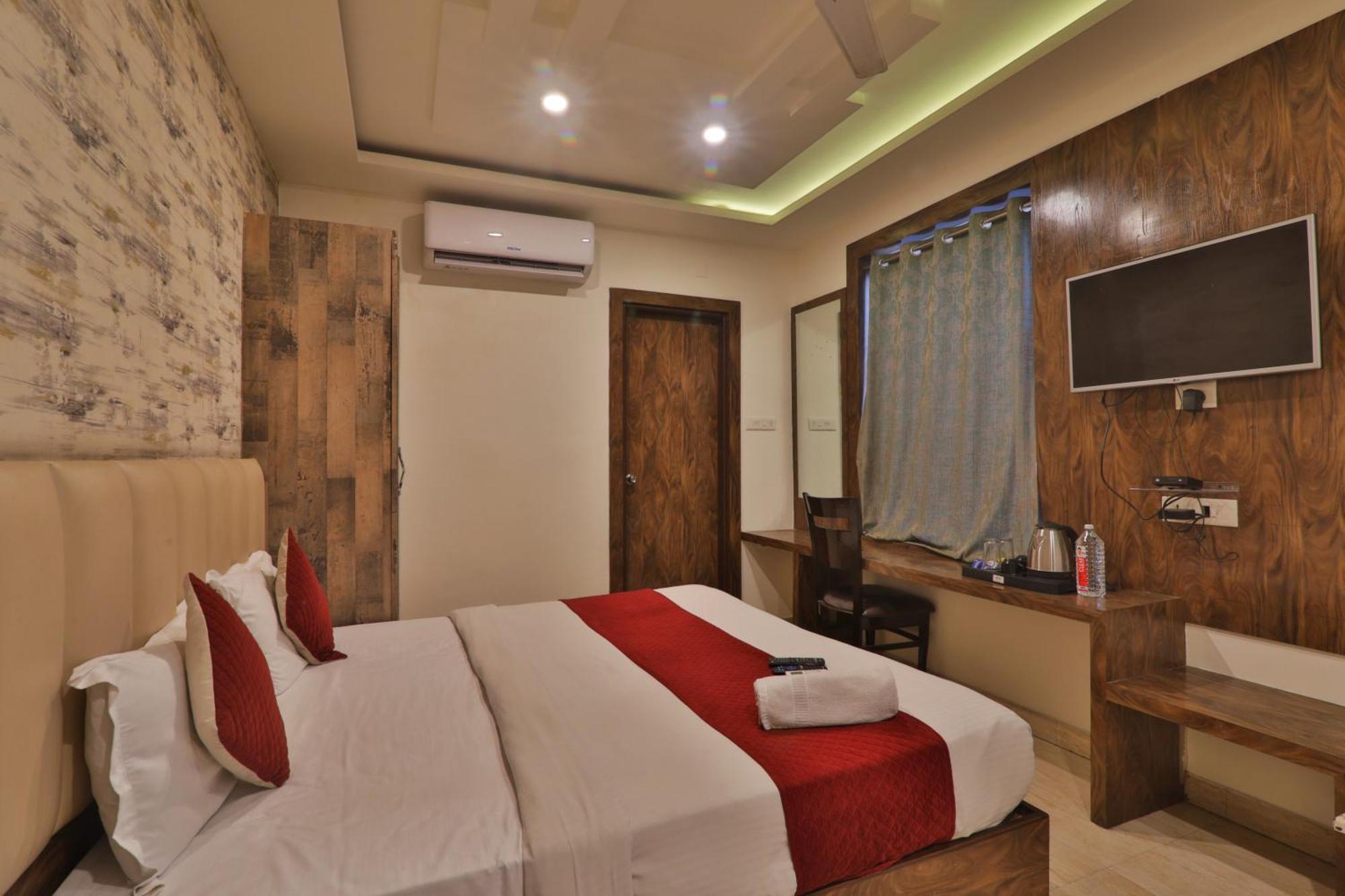 Hotel Janki Inn Sigra 2 Km From Kashi Vishwanath Dham Bénarès Extérieur photo