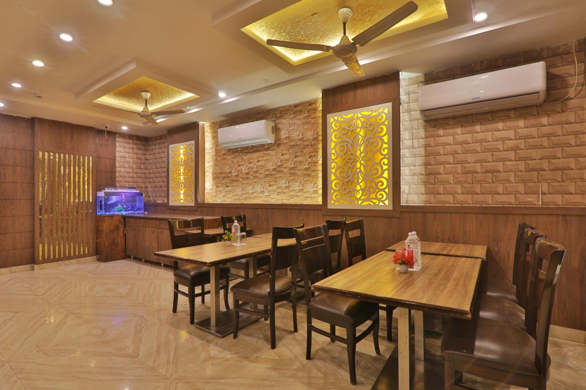 Hotel Janki Inn Sigra 2 Km From Kashi Vishwanath Dham Bénarès Extérieur photo