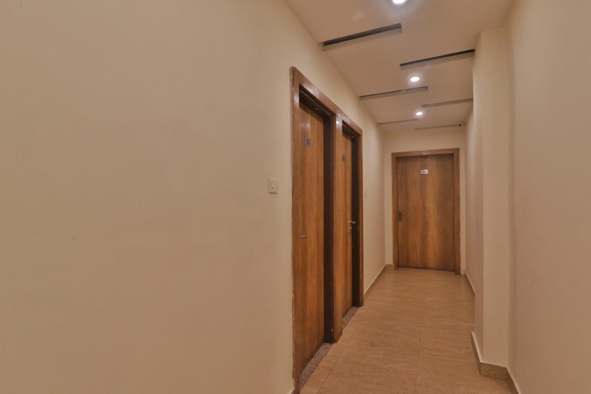 Hotel Janki Inn Sigra 2 Km From Kashi Vishwanath Dham Bénarès Extérieur photo